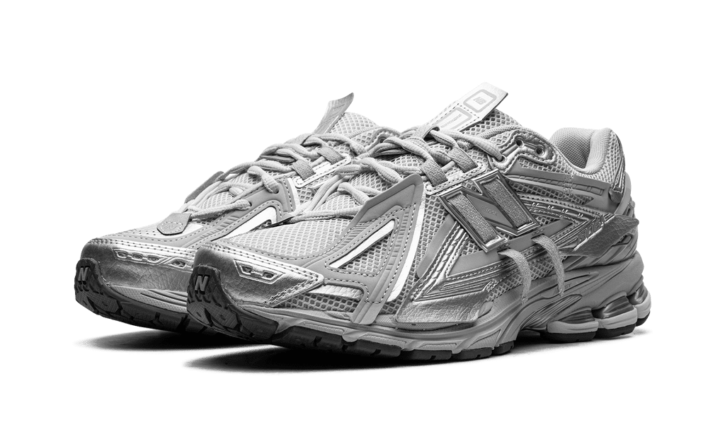 New Balance 1906A Concrete Silver Metallic - OnSize